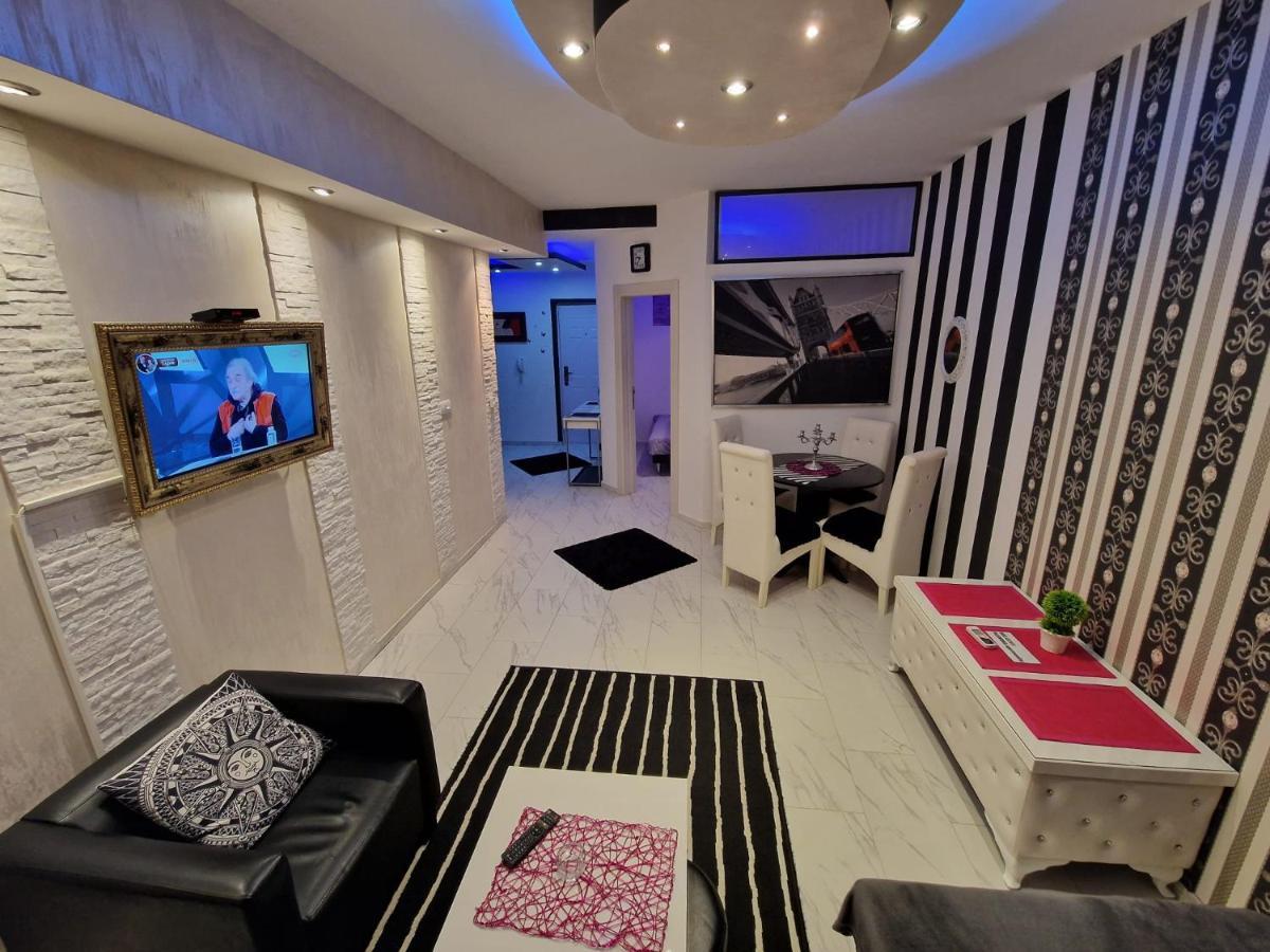 Black & White Belgrado Exterior foto