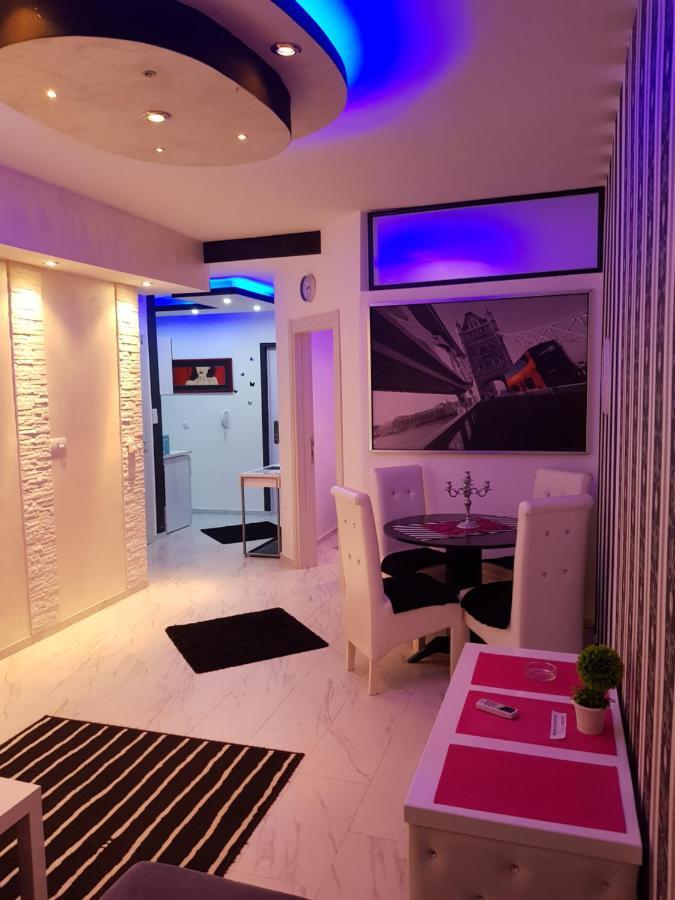 Black & White Belgrado Exterior foto